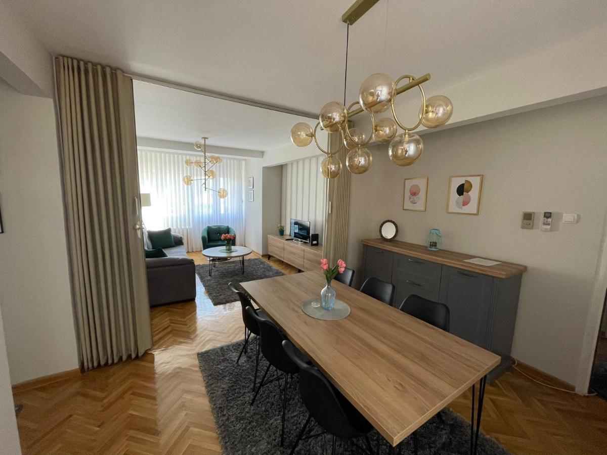 Apartman Filip Lux City Center โนวีปาซาร์ ภายนอก รูปภาพ
