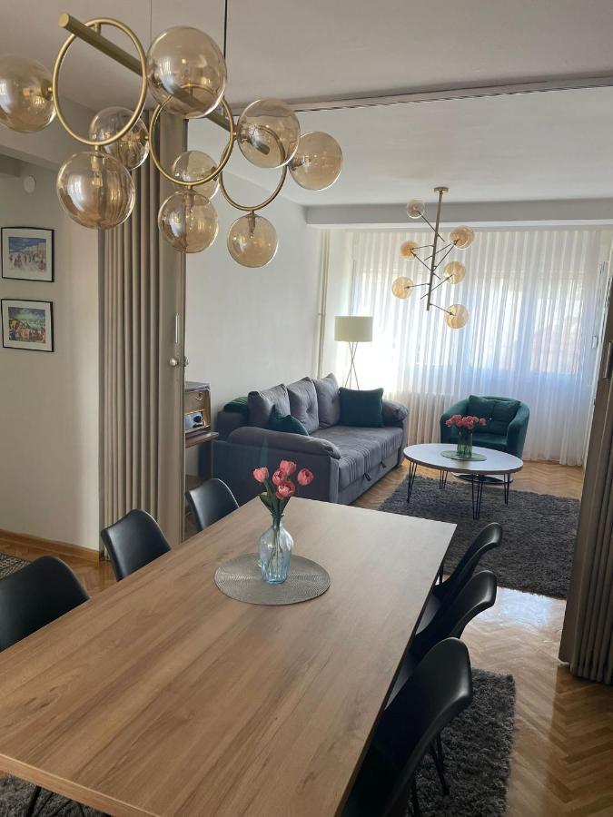 Apartman Filip Lux City Center โนวีปาซาร์ ภายนอก รูปภาพ