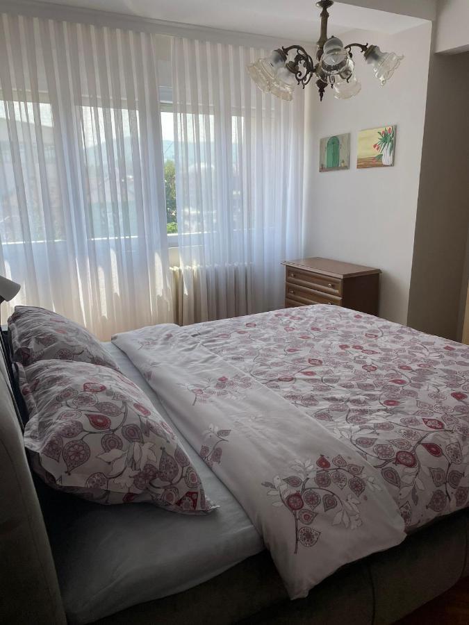 Apartman Filip Lux City Center โนวีปาซาร์ ภายนอก รูปภาพ