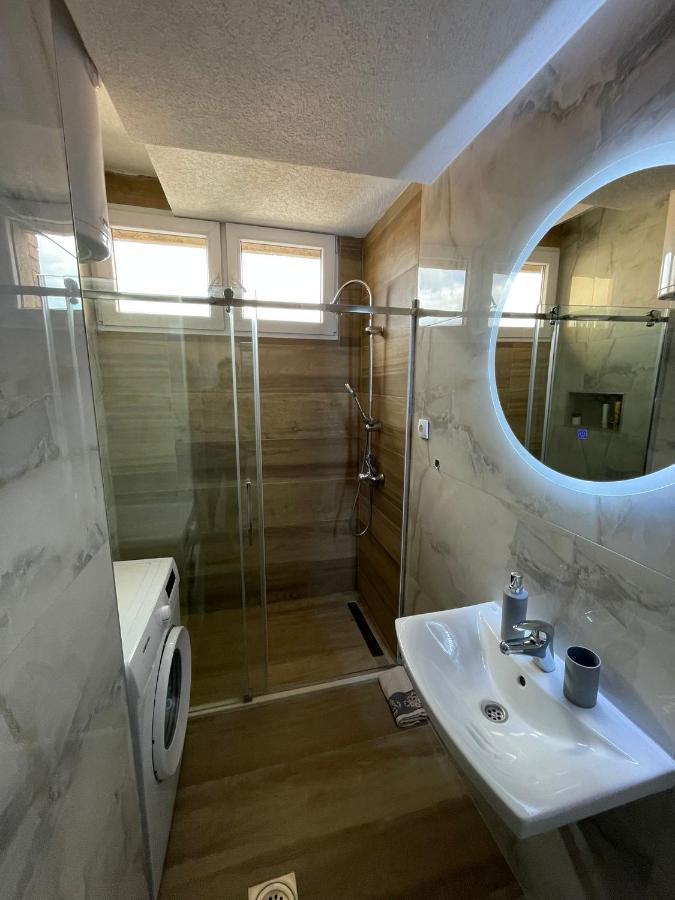 Apartman Filip Lux City Center โนวีปาซาร์ ภายนอก รูปภาพ