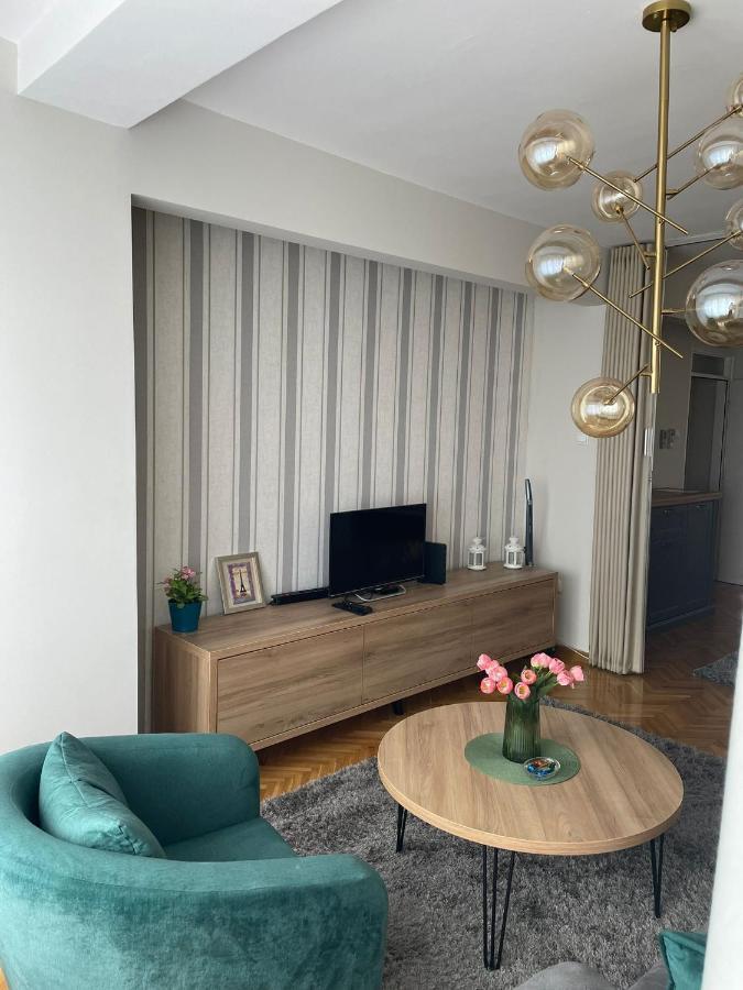 Apartman Filip Lux City Center โนวีปาซาร์ ภายนอก รูปภาพ
