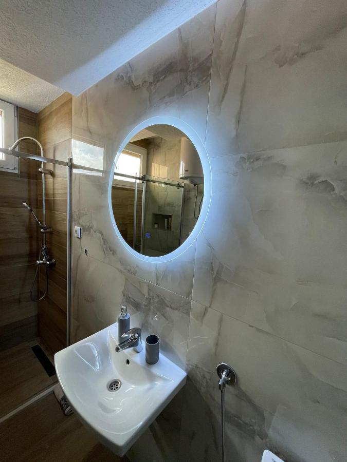Apartman Filip Lux City Center โนวีปาซาร์ ภายนอก รูปภาพ