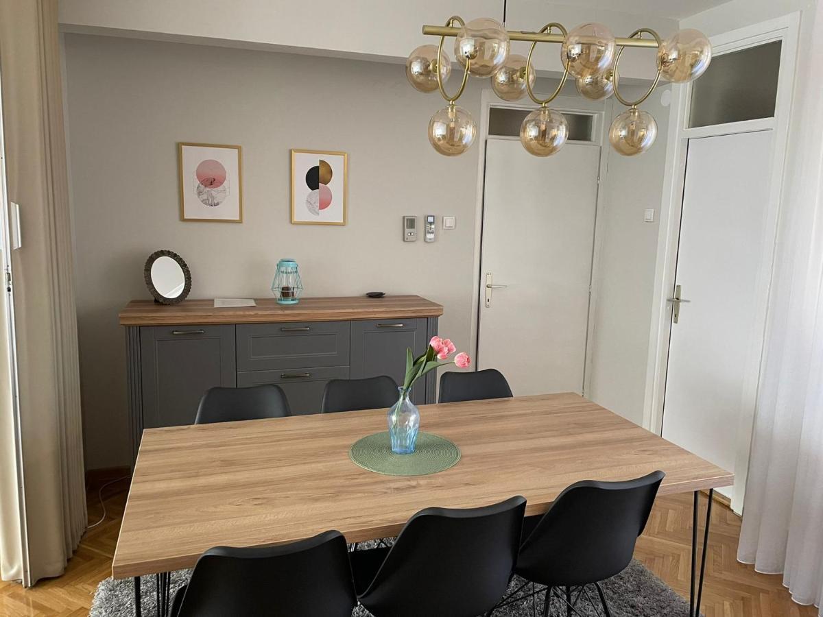 Apartman Filip Lux City Center โนวีปาซาร์ ภายนอก รูปภาพ