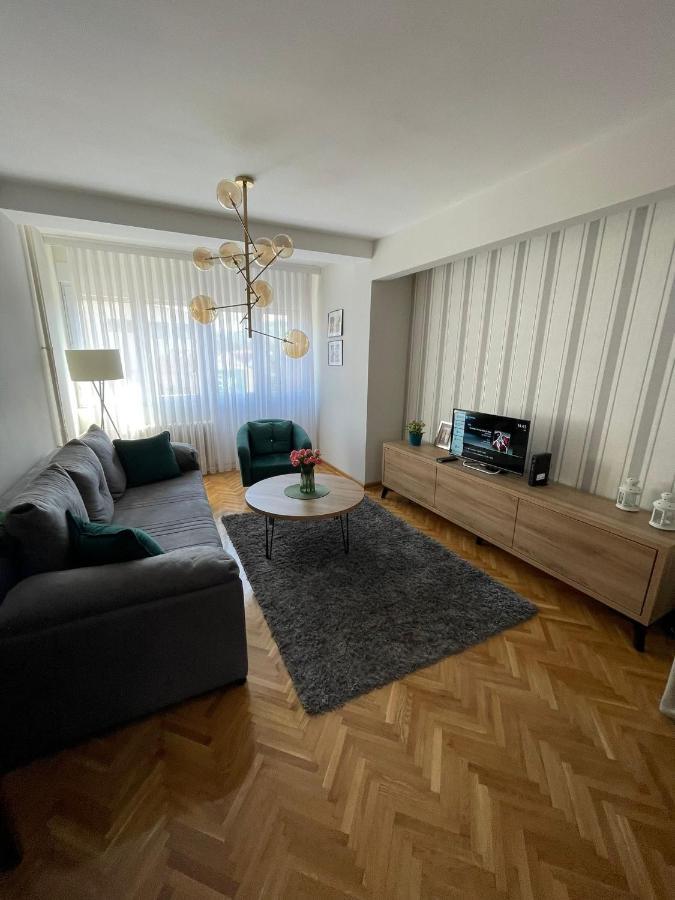 Apartman Filip Lux City Center โนวีปาซาร์ ภายนอก รูปภาพ