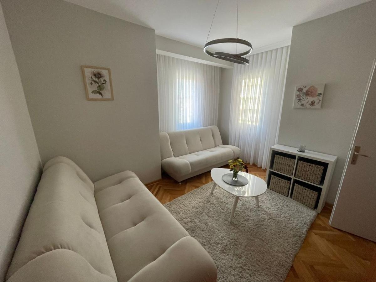 Apartman Filip Lux City Center โนวีปาซาร์ ภายนอก รูปภาพ
